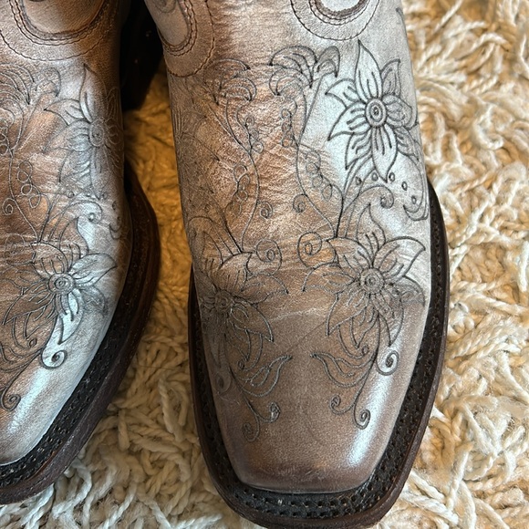 NWOT. JB Dillon cowboy boots. Size 6B - Picture 2 of 6